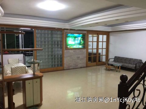 民享路步行街工行宿舍3房2厅出租