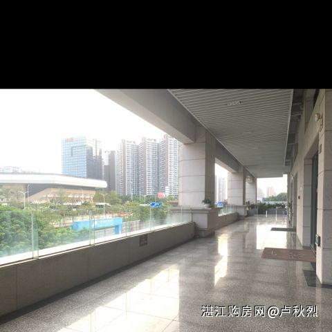 君临世纪笋铺招租 230平  精装 已隔两层