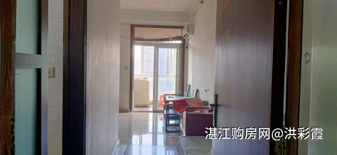 出入方便，采光好