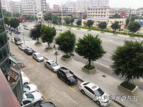 印象汇沃尔玛对面商铺，泰伦城