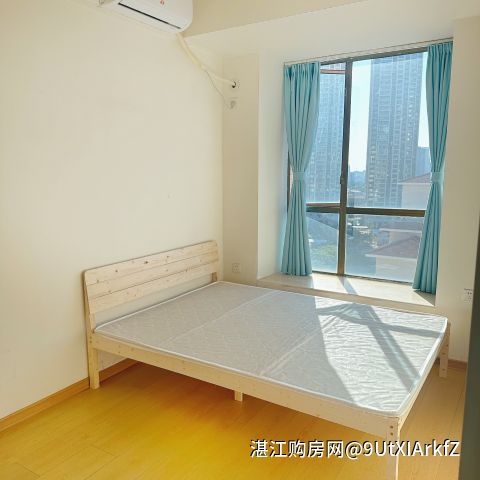 翠堤湾精装三房一厅二卫出租拎包入住